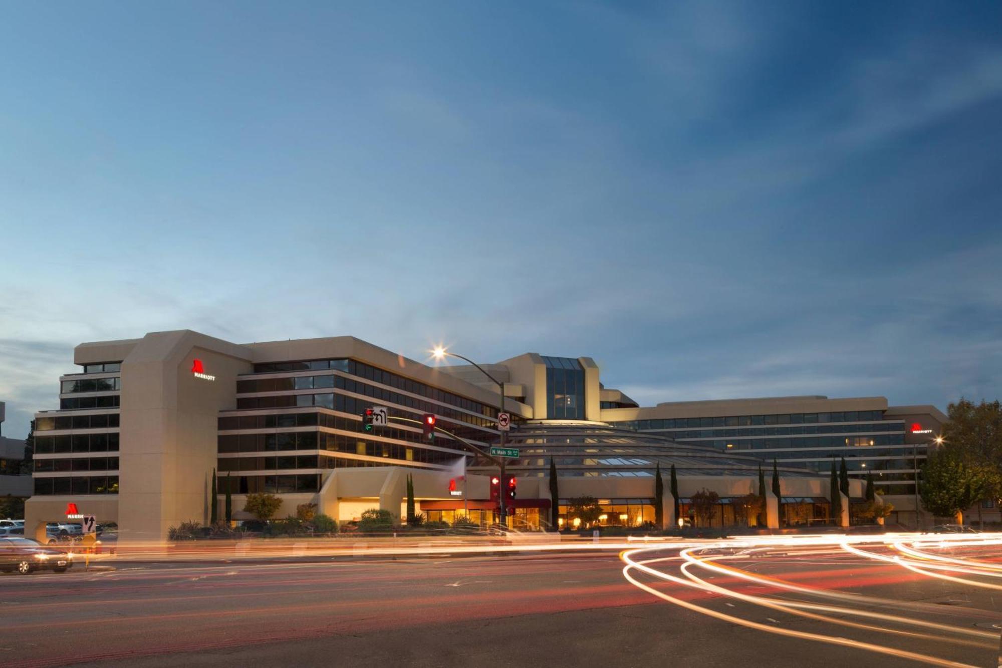 Отель Walnut Creek Marriott Экстерьер фото